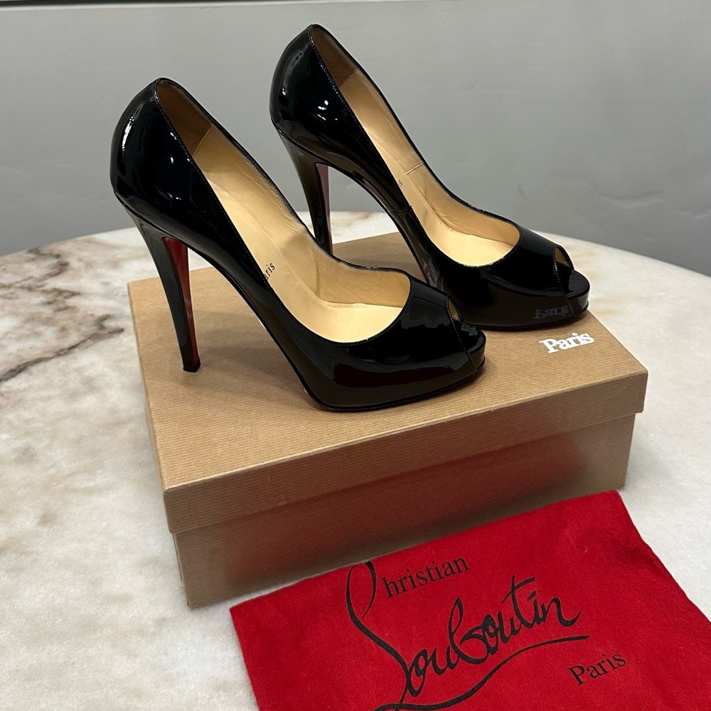 Louboutin Authentic Very Prive Black Patent 120mm heel sz 39.5